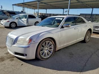  Salvage Chrysler 300