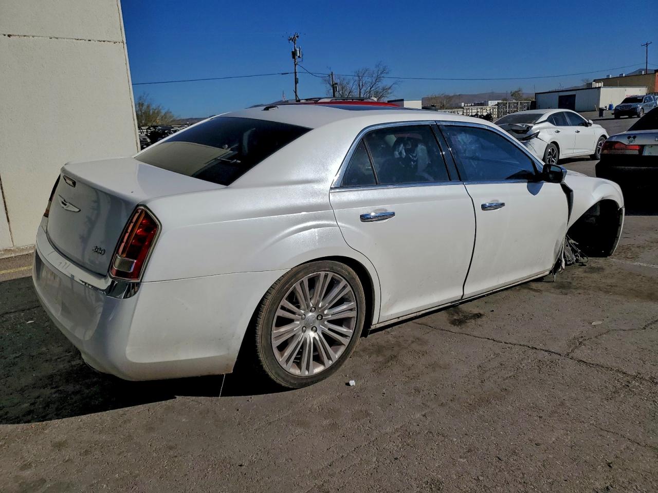 Chrysler 300 Limited Image 5