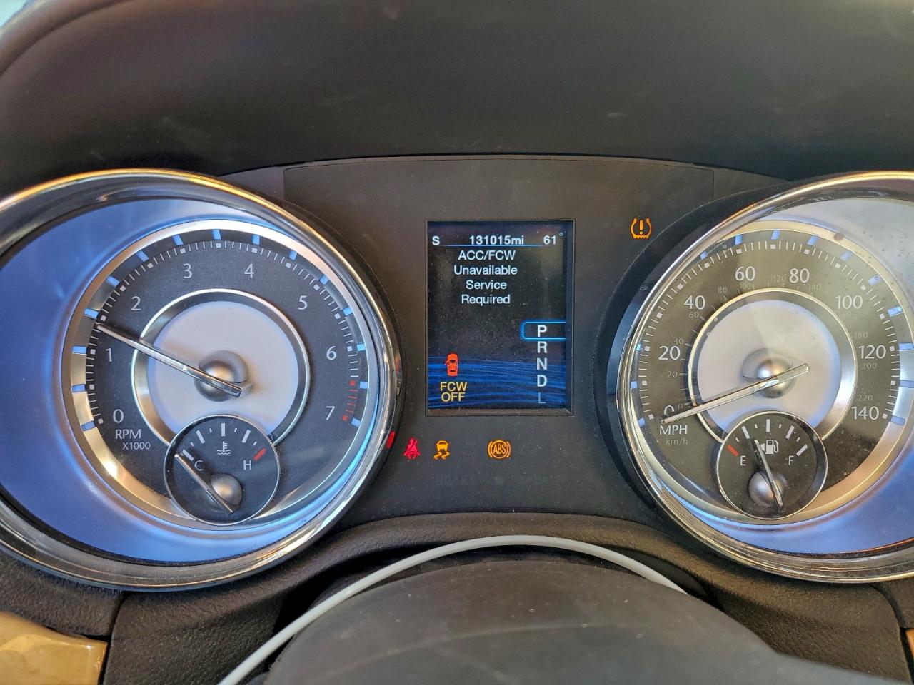 Chrysler 300 Limited Image 10