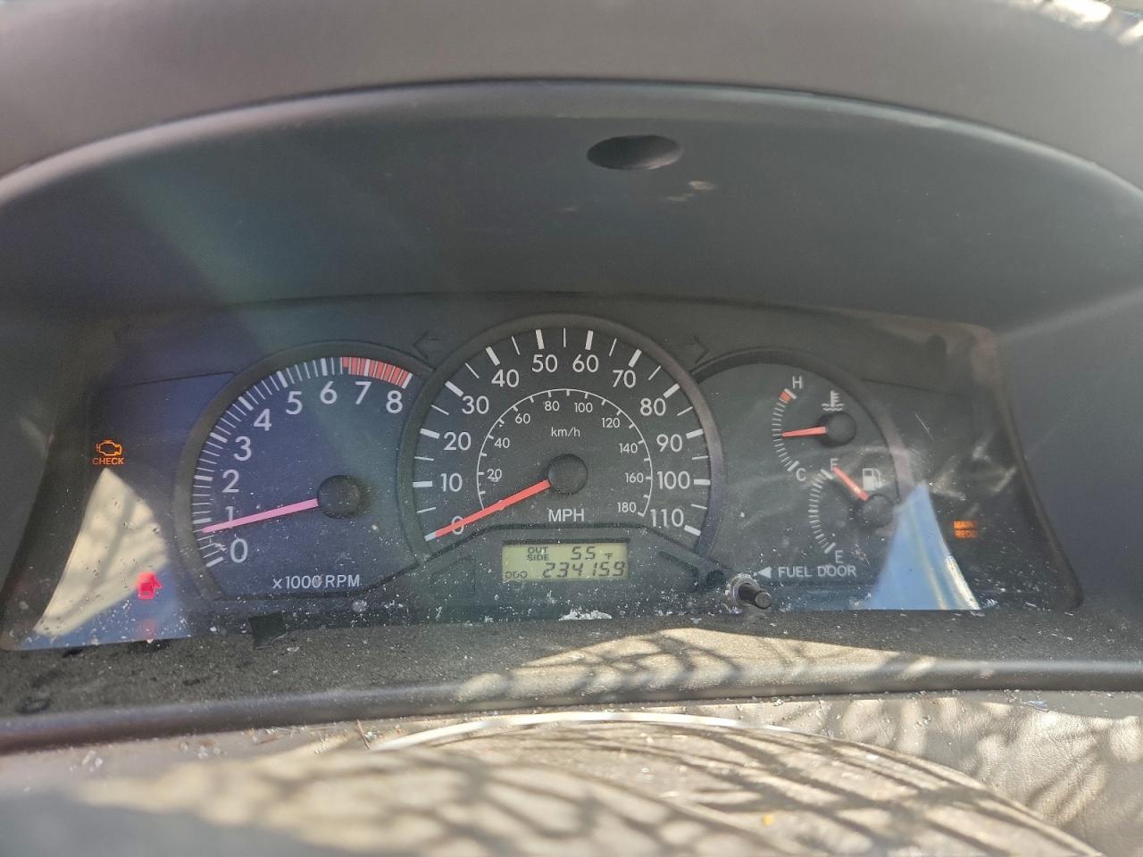 Toyota Corolla Ce Image 8