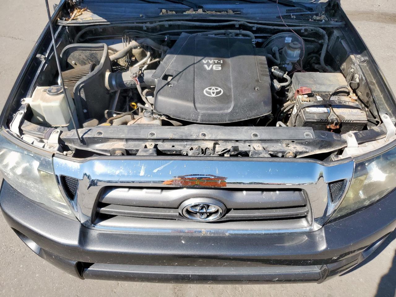 Toyota Tacoma Double Cab Prerunner Image 6