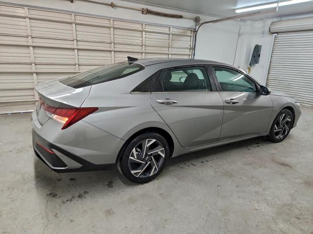 Hyundai ELANTRA Sel Image 9