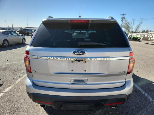 Ford Explorer Xlt Image 3