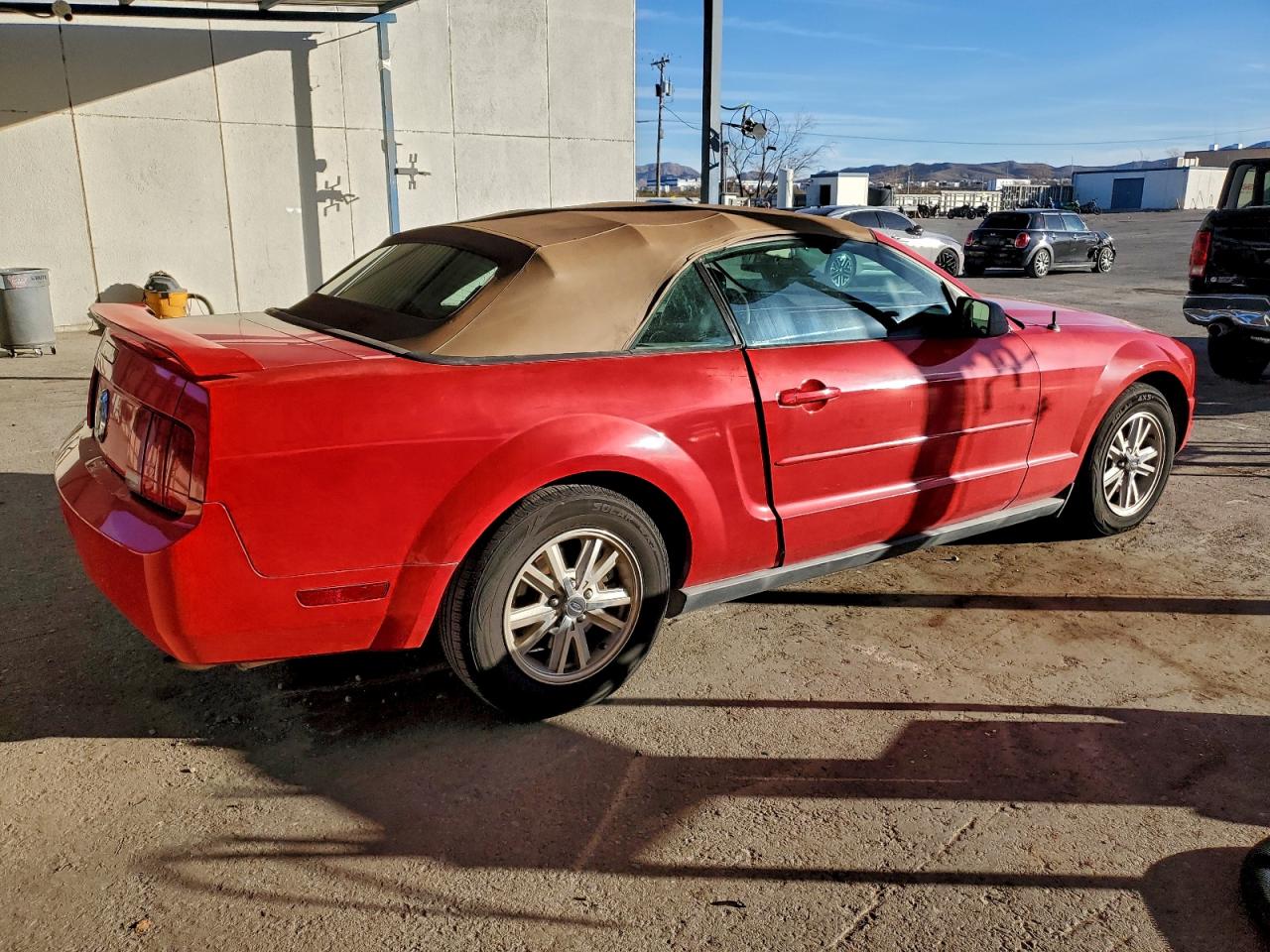 Ford Mustang Image 6