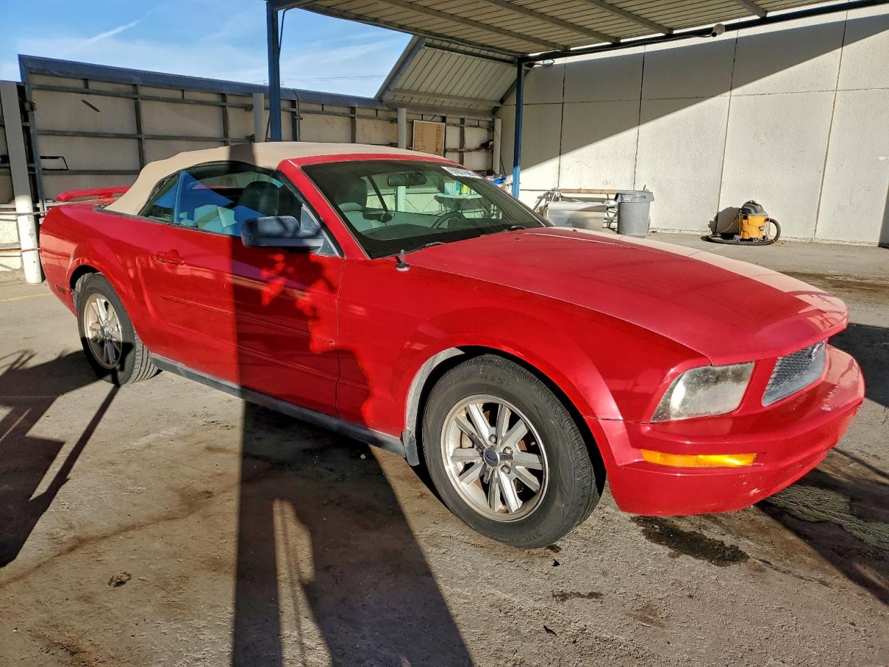 Ford Mustang Image 2