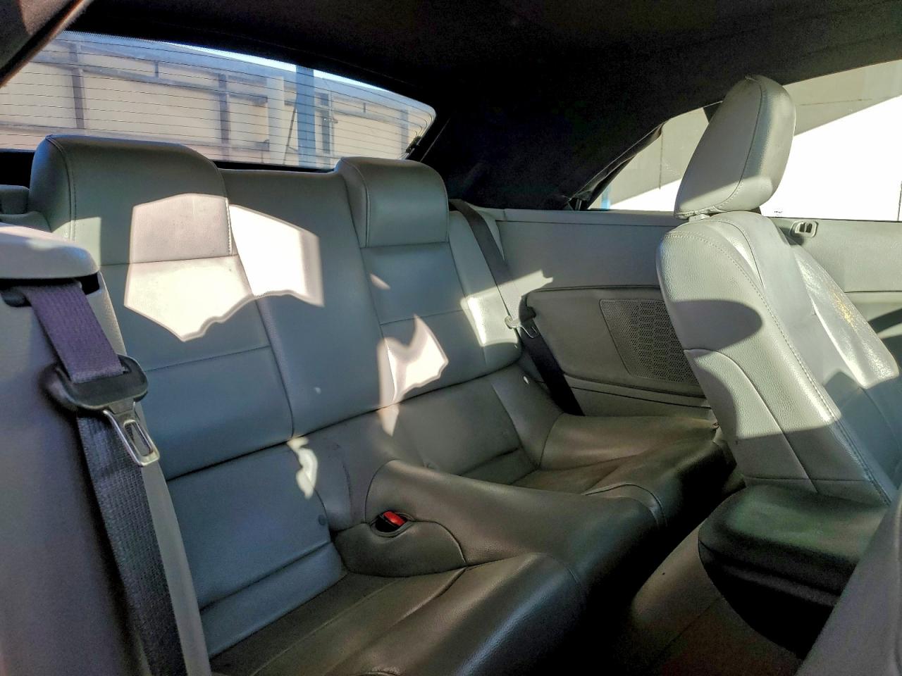 Ford Mustang Image 5