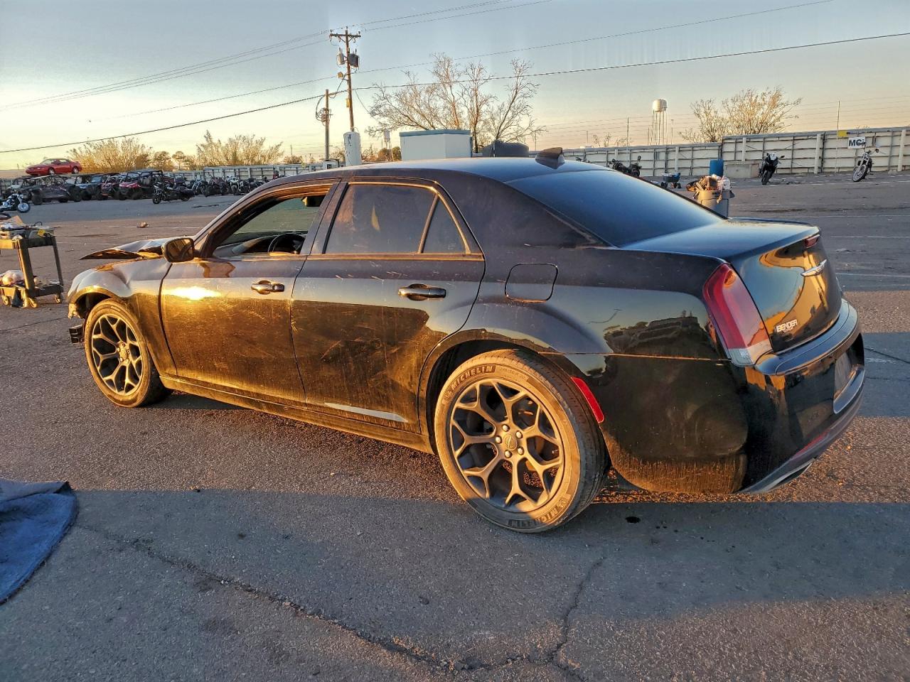 Chrysler 300 S Image 10