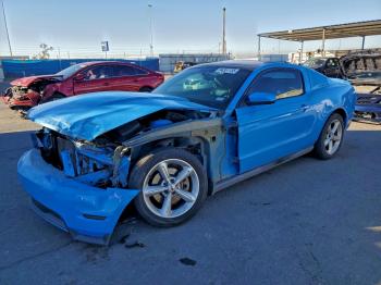  Salvage Ford Mustang