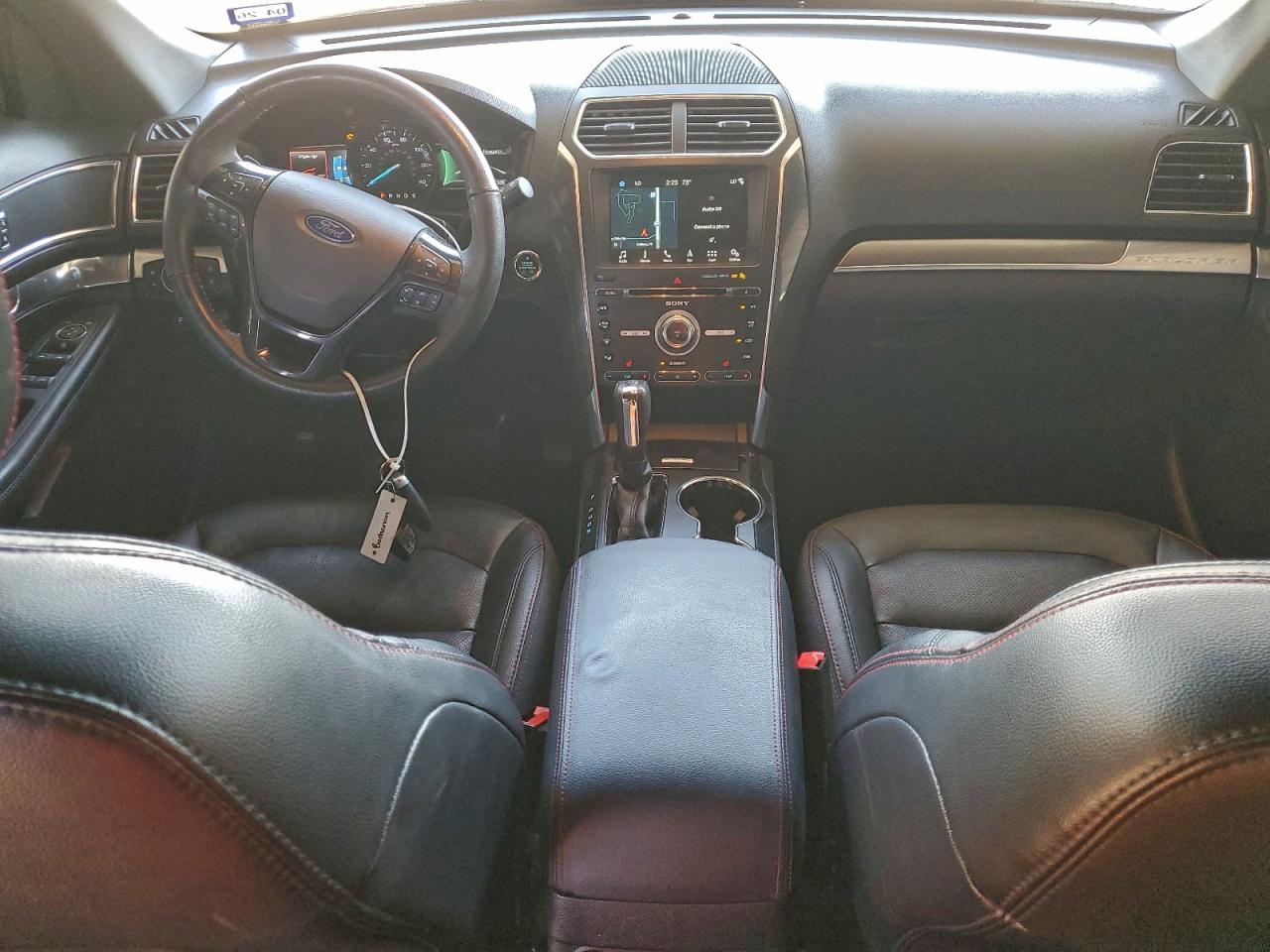 Ford Explorer Sport Image 10