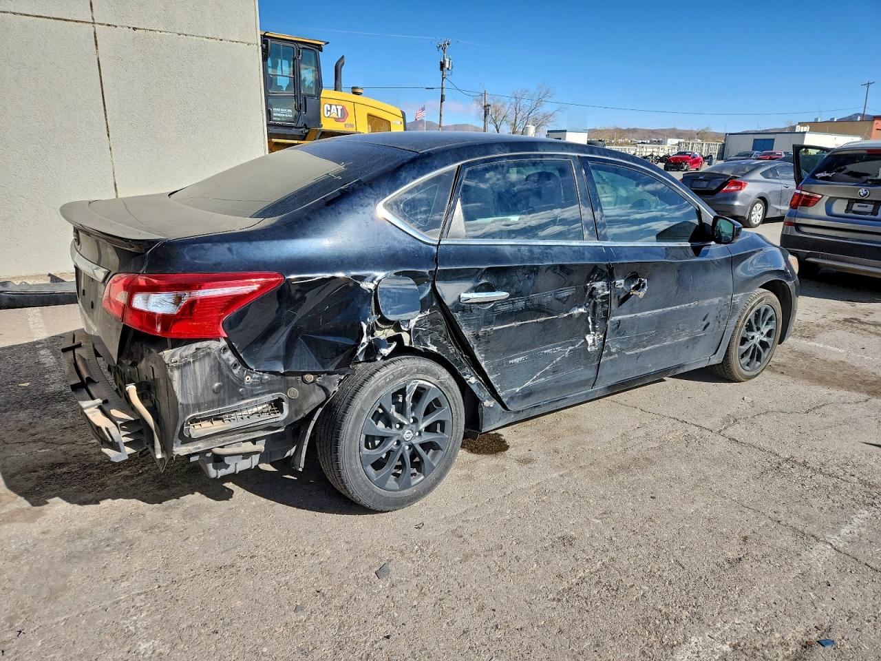 Nissan Sentra S Image 2