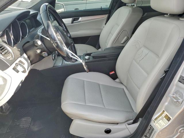 Mercedes-Benz C-Class 250 Image 5