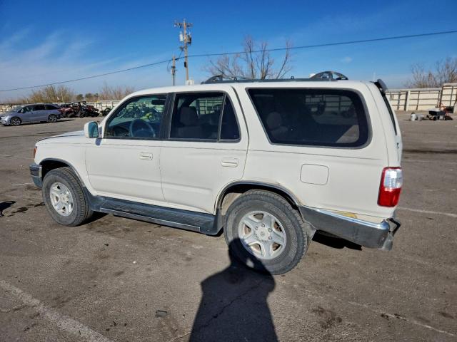 Toyota 4Runner Sr5 Image 3