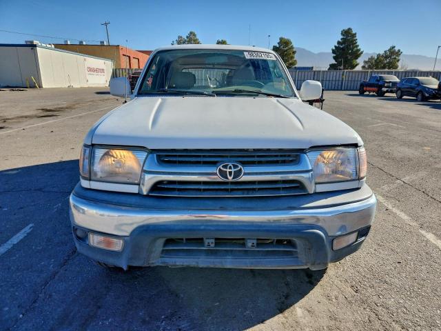 Toyota 4Runner Sr5 Image 5