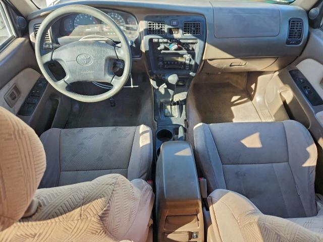 Toyota 4Runner Sr5 Image 10