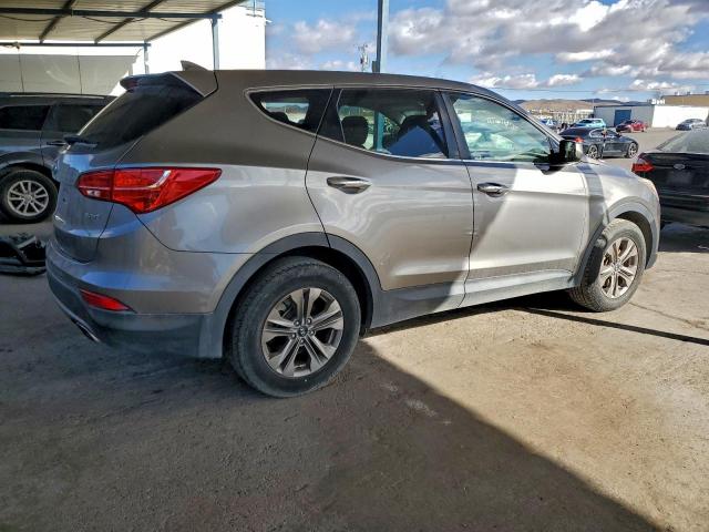 Hyundai SANTA FE Image 2