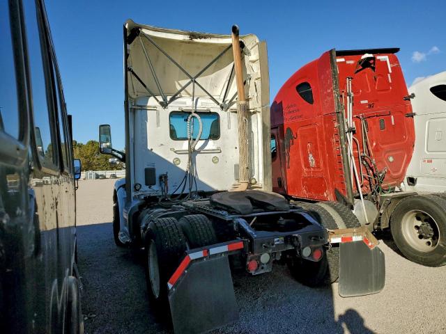 Peterbilt Tractor 579 Image 4