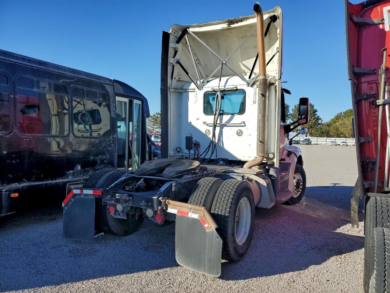 Peterbilt Tractor 579 Image 5