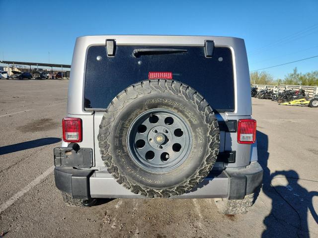Jeep Wrangler Sahara Image 8