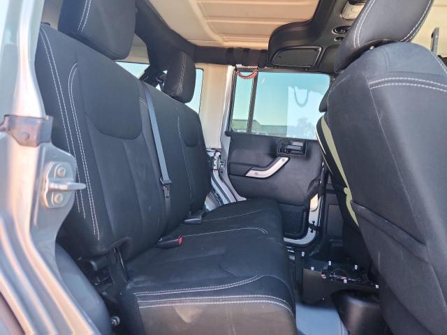 Jeep Wrangler Sahara Image 5