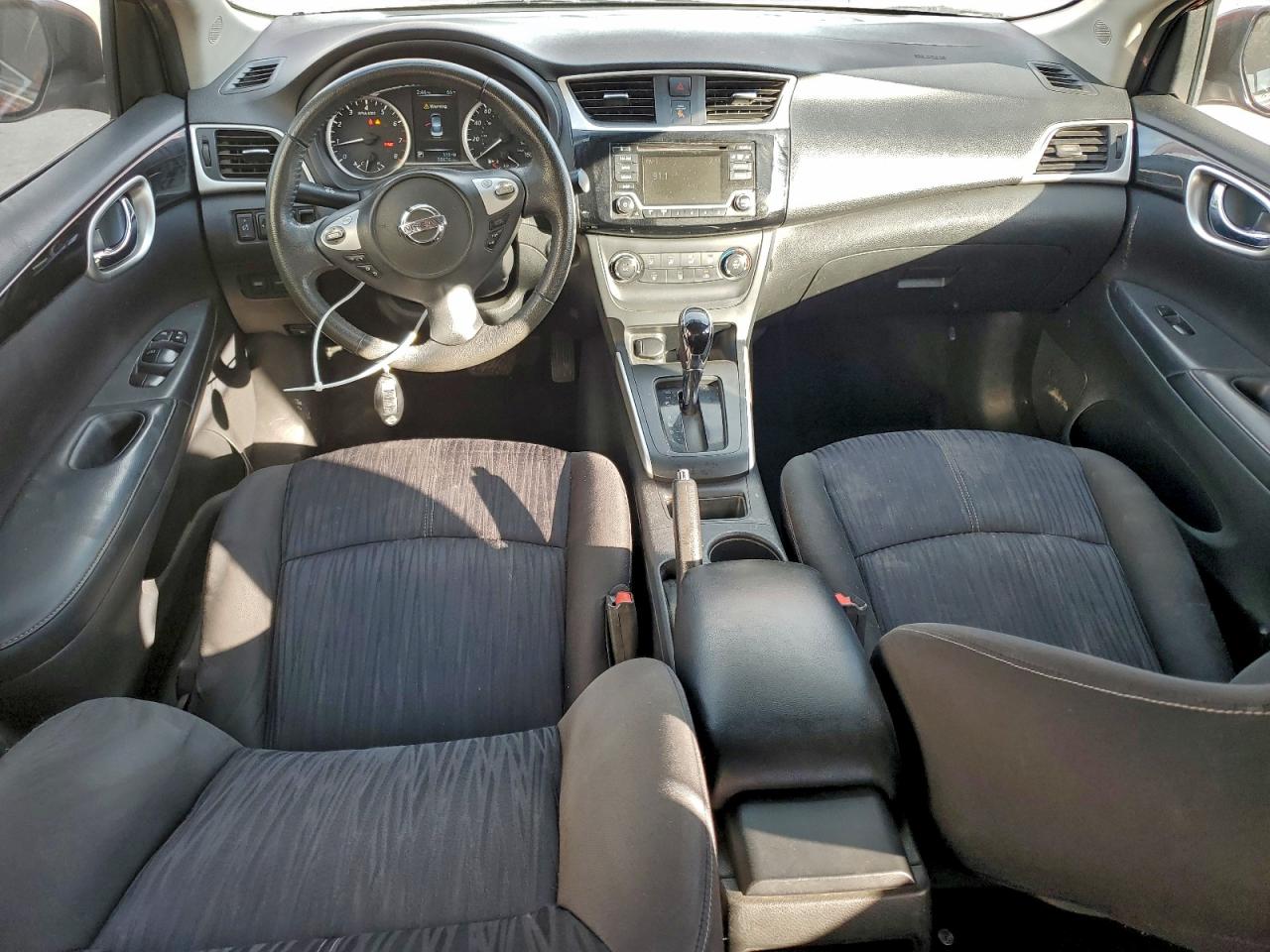 Nissan Sentra S Image 9