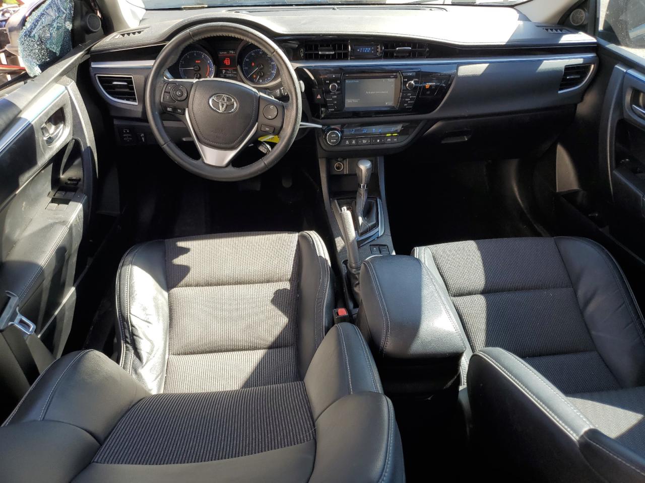 Toyota Corolla L Image 11