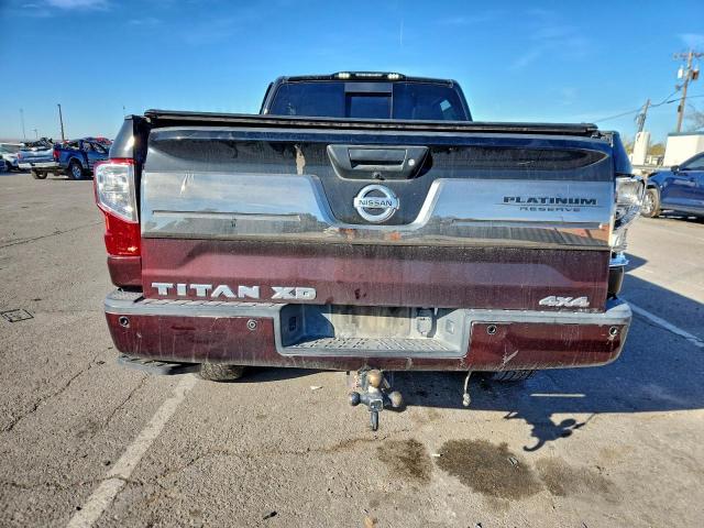 Nissan Titan Sl Image 3