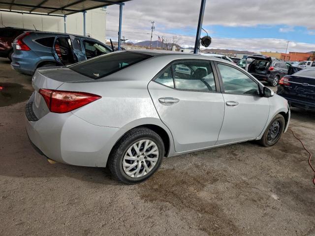 Toyota Corolla L Image 4