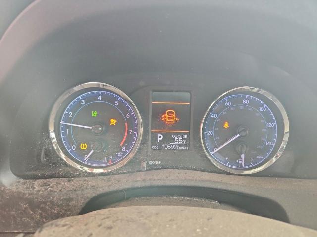 Toyota Corolla L Image 8