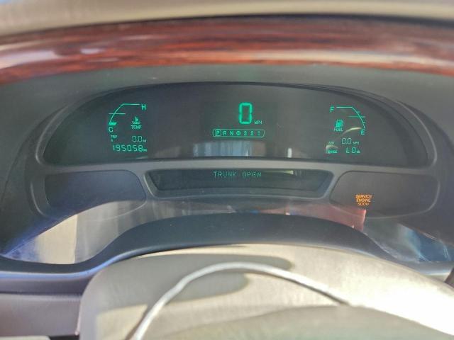 Cadillac DeVille Image 10