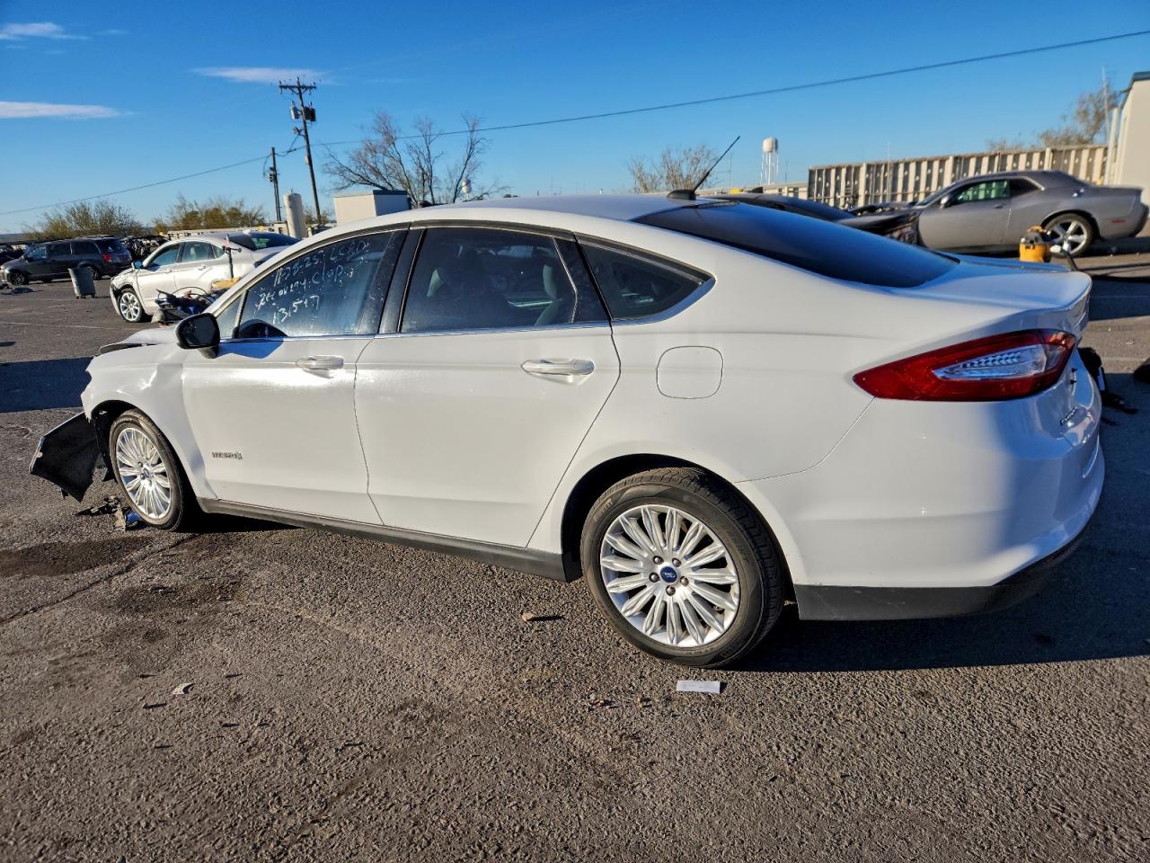 Ford Fusion S Hybrid Image 9