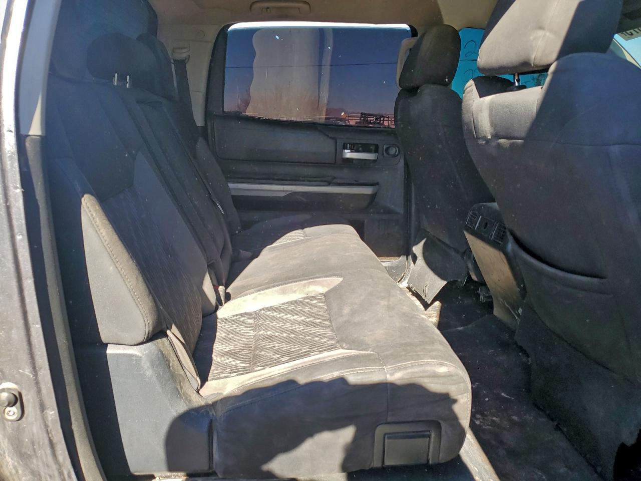 Toyota Tundra Crewmax Sr5 Image 10