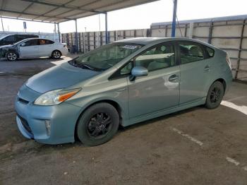 Salvage Toyota Prius